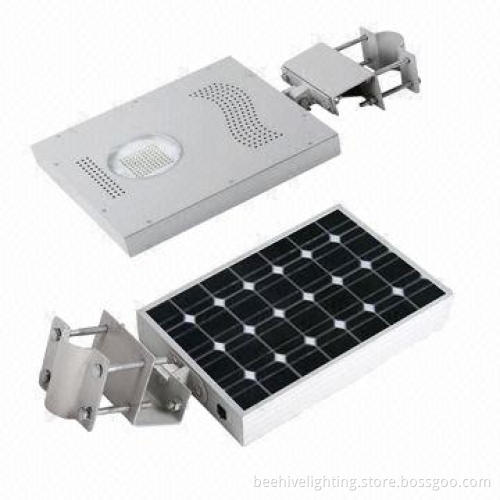All-in-one solar powered garden light, 8W power, working temperatures -30 to 70゜C